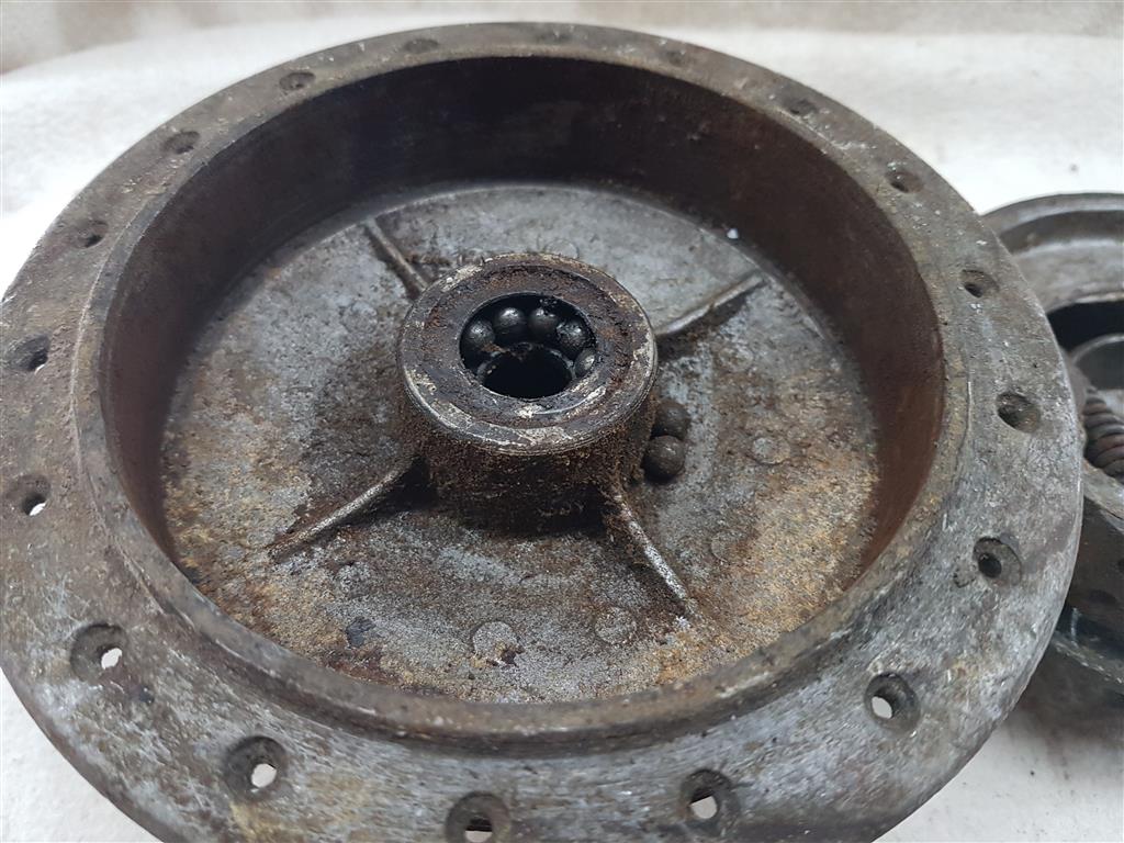Hub Shell Front Wheel Ducati Cucciolo - Image 6